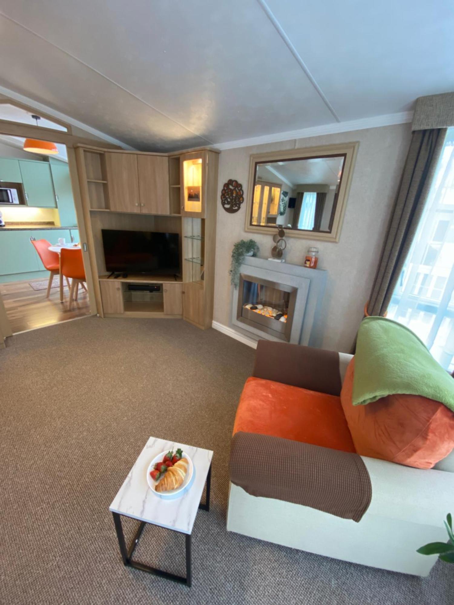 Red Squirrel Lodge Sandown Eksteriør billede